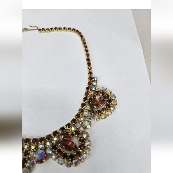 Topaz Aurora Borealis Rhinestone 1950 Choker With Molded Art Glass Leave **READ* - Picture 4 of 10